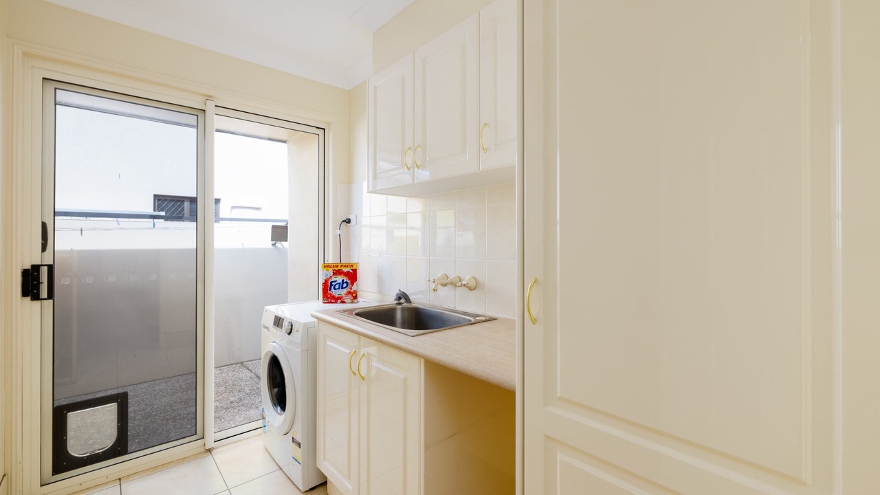 Photo of Kitchen in Biggera Waters