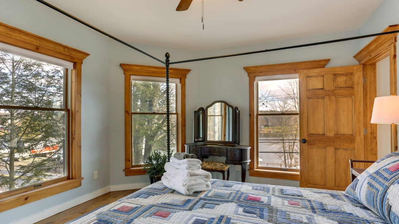 Photo of Others in Lake Huntington