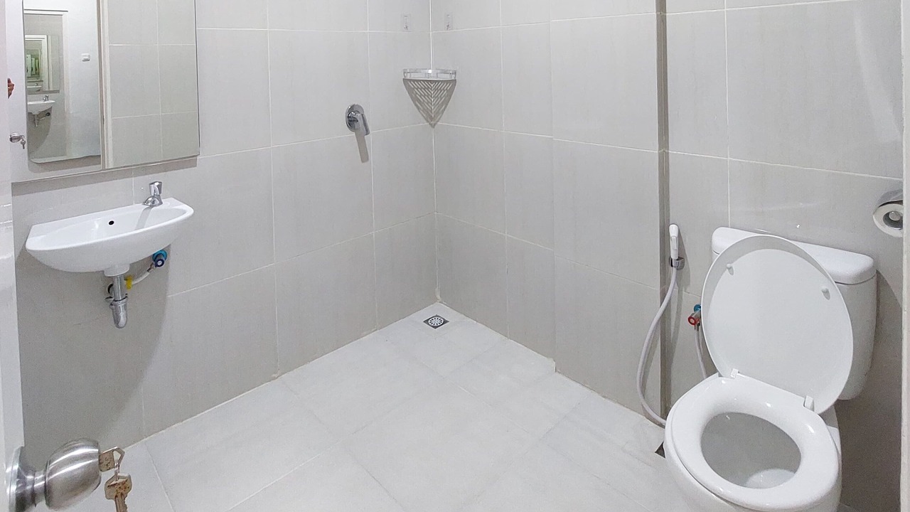 Photo of Bathroom in Gambir