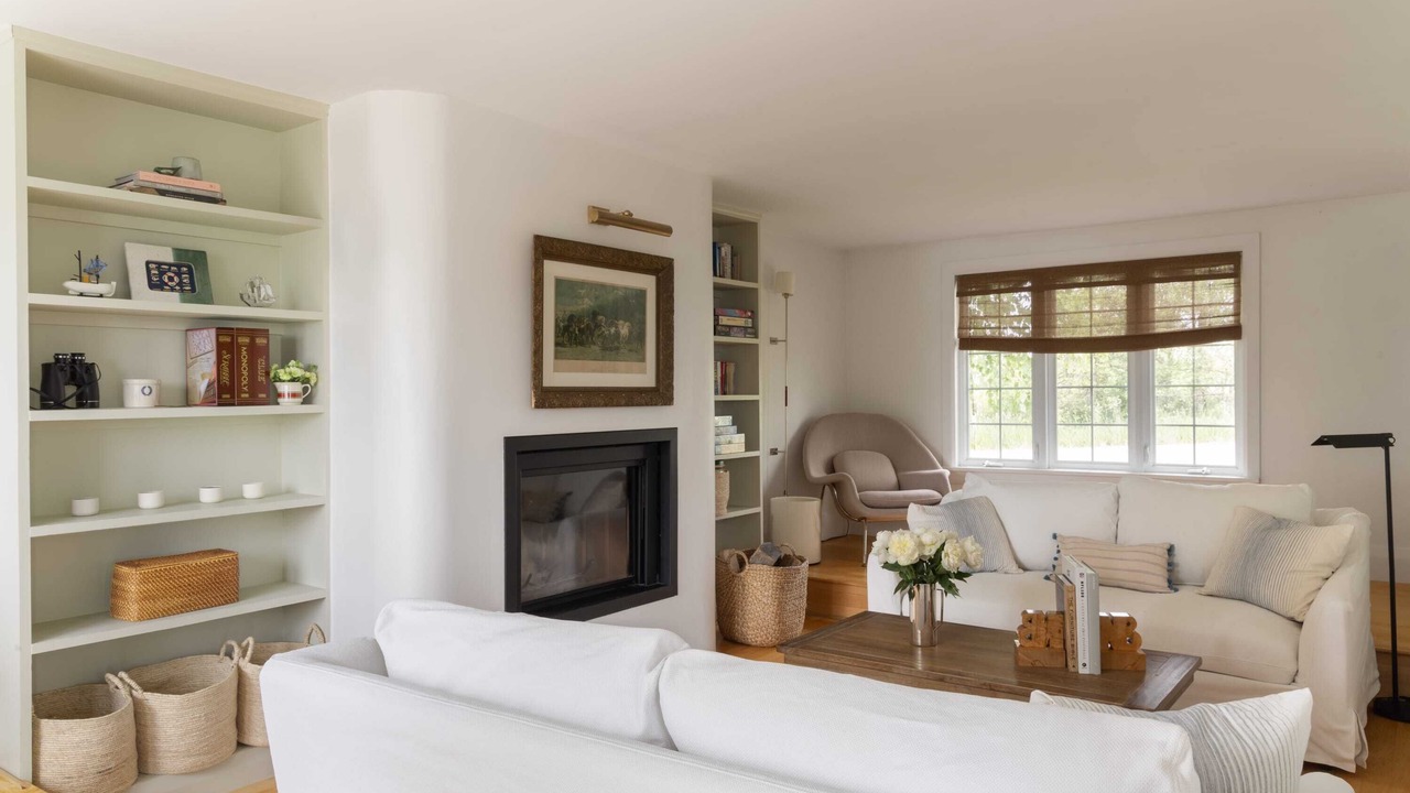 Photo of Livingroom in Adolphustown