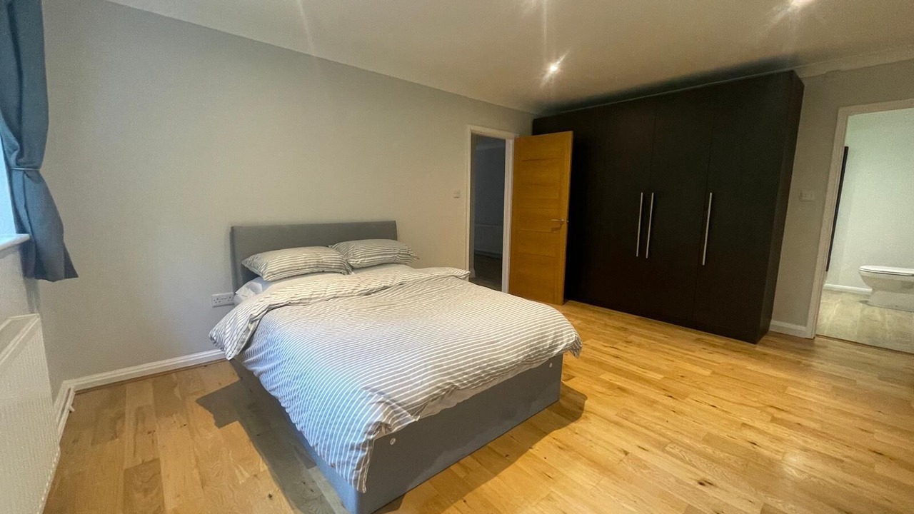 Photo of Others in Sunningdale