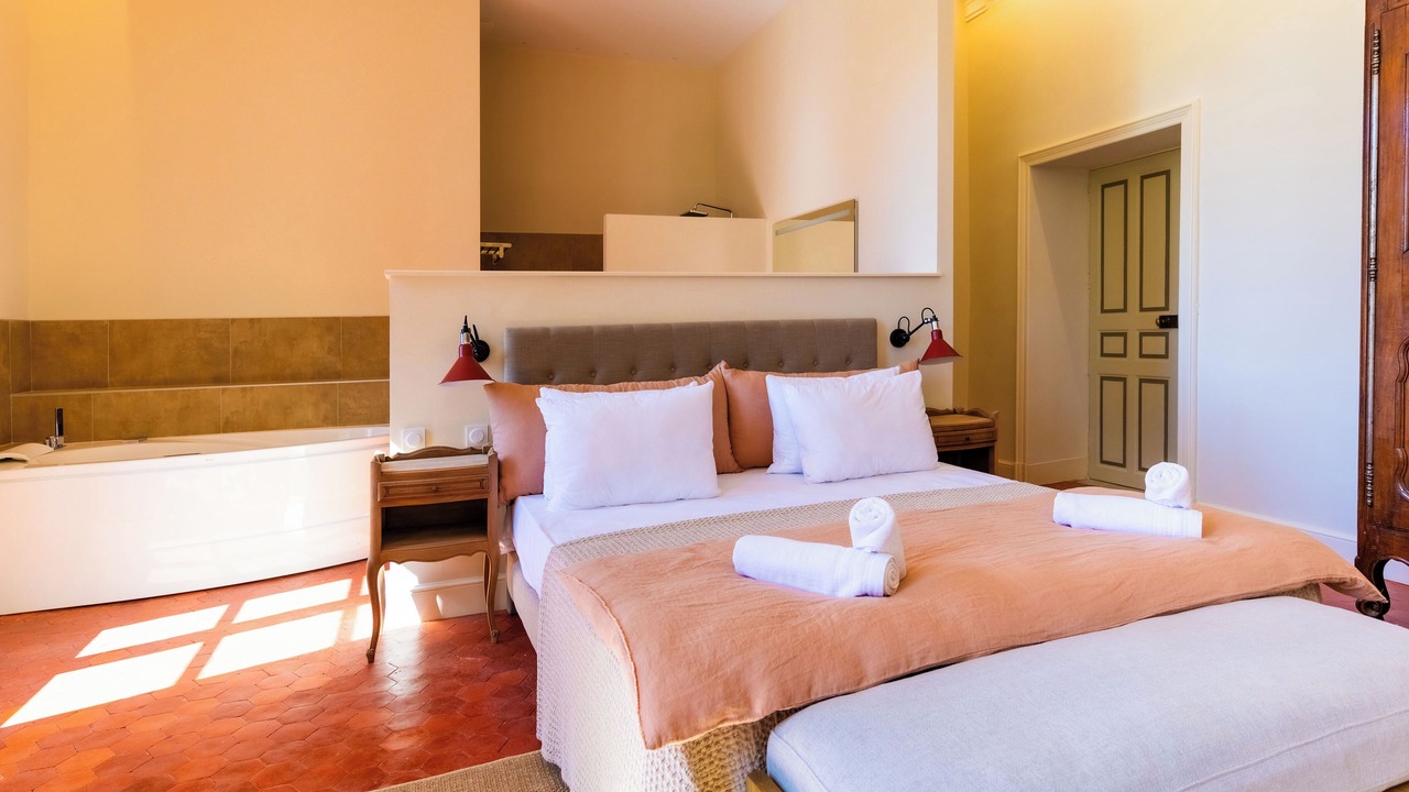 Photo of Others in Montfavet