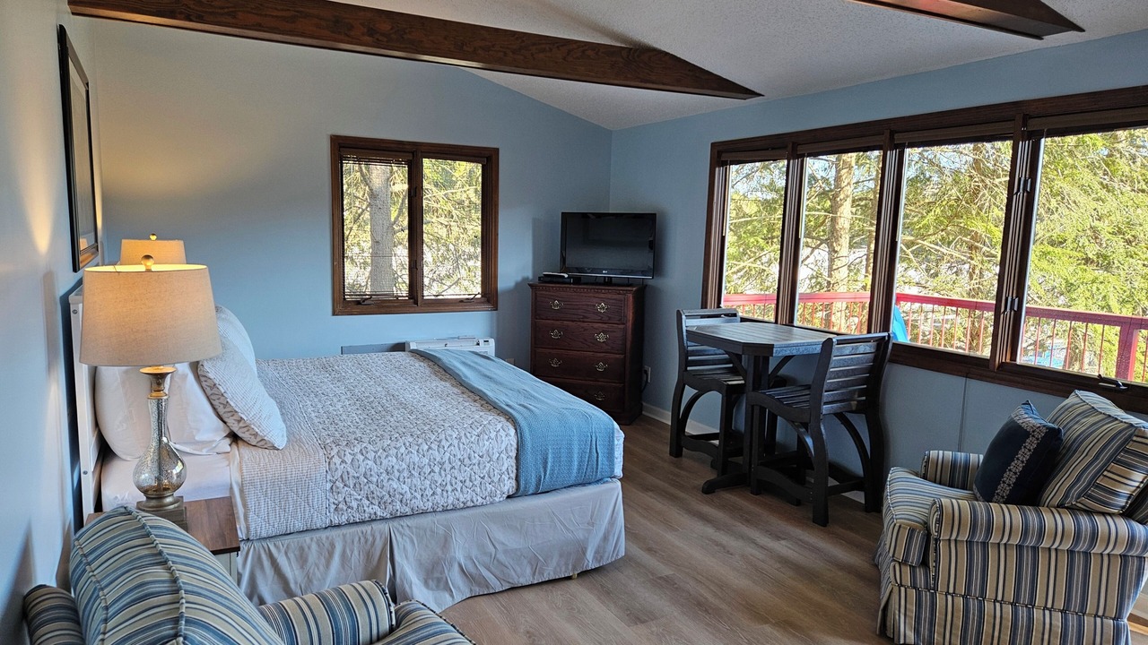 Photo of Bedroom in Hiawassee