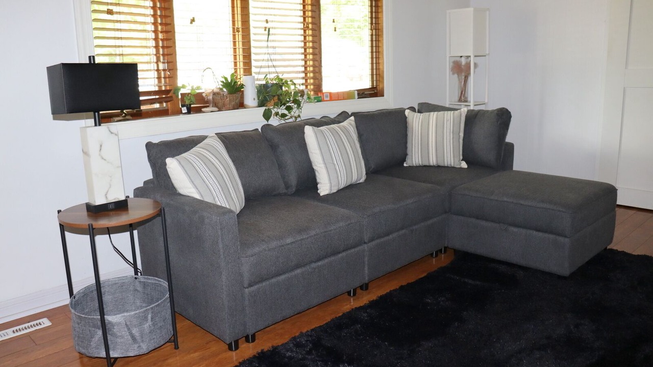 Photo of Livingroom in Gurnee