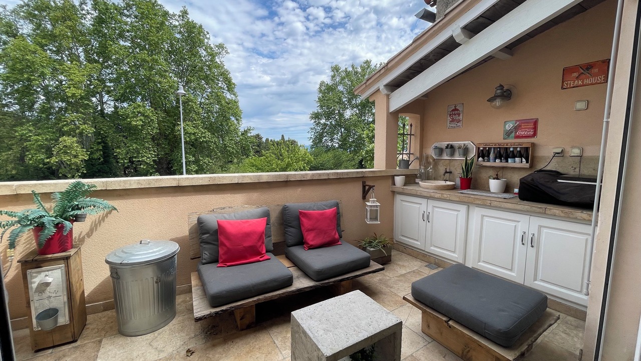 Photo of Outdoor in Orgon