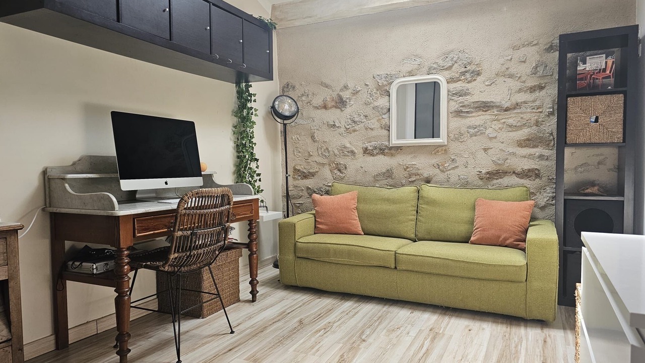 Photo of Others in Orgon