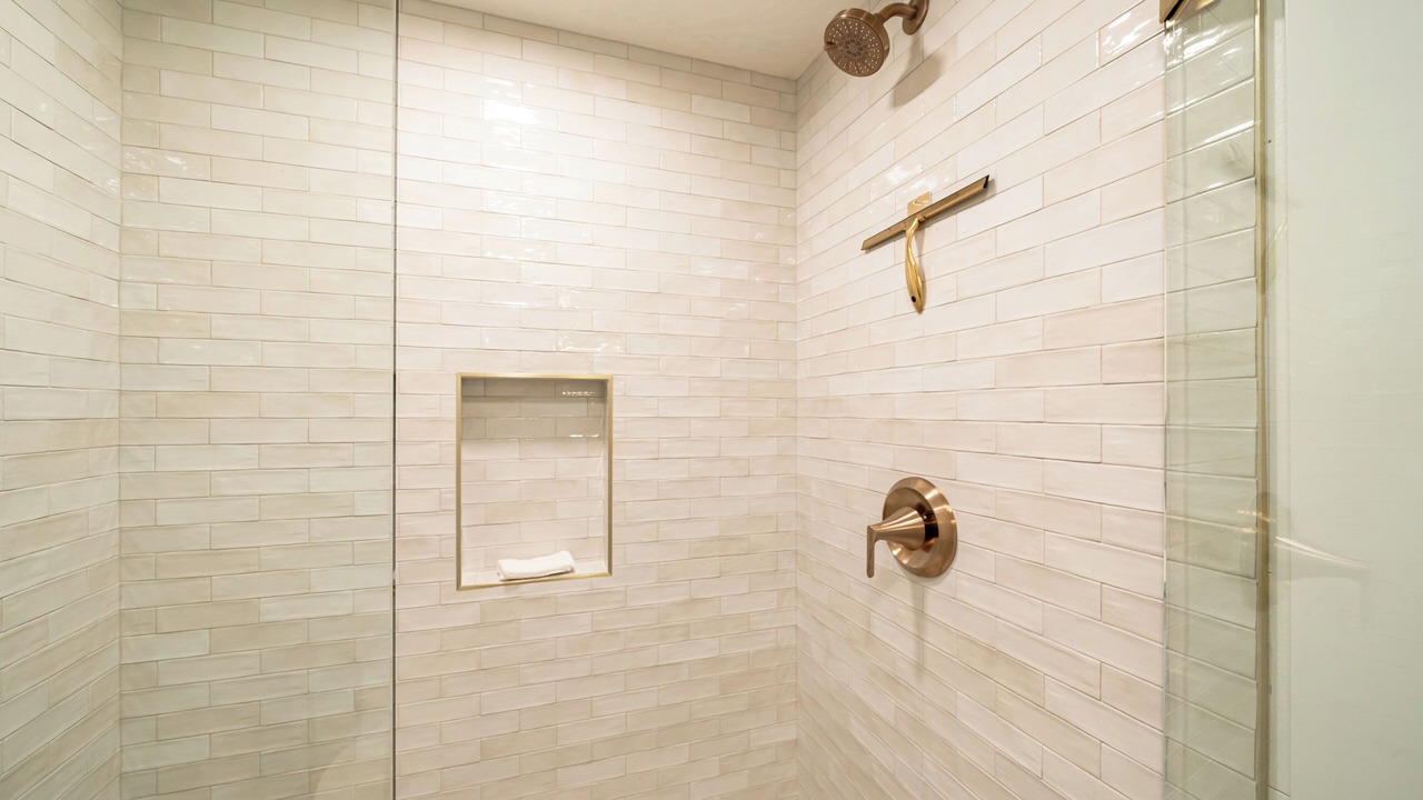 Photo of Bathroom in Hurricane