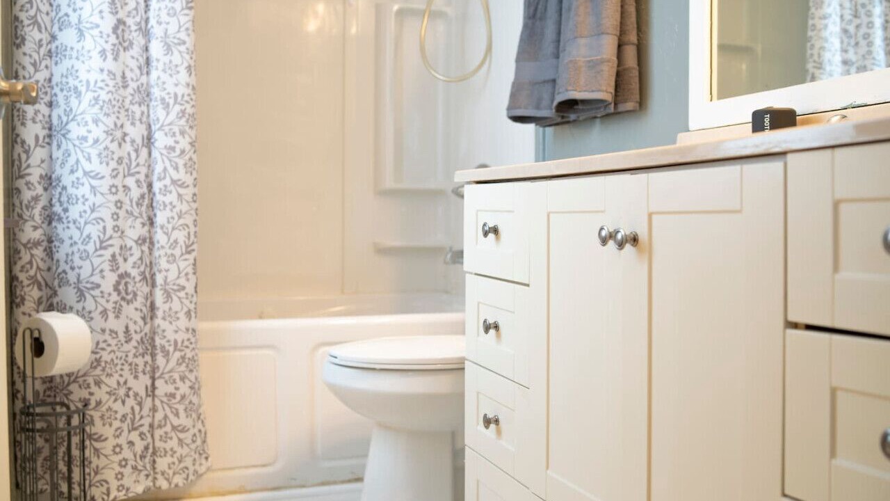 Photo of Bathroom in Holiday Island