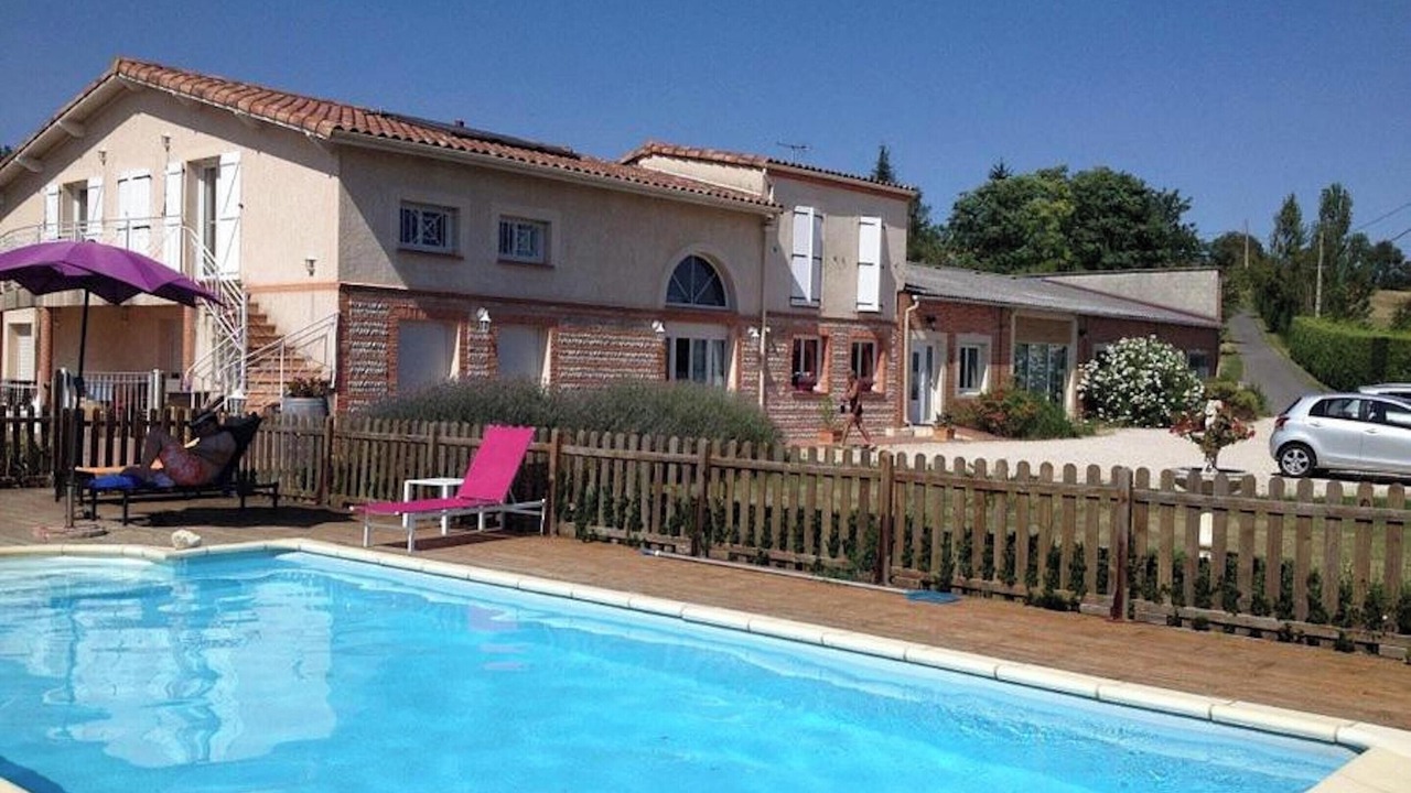 Photo of Outdoor in Latrape