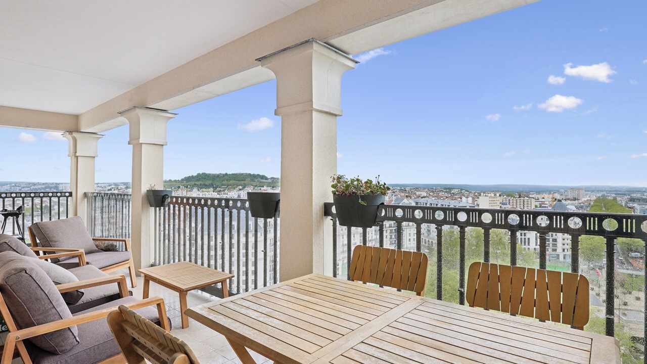 Photo of Outdoor in Puteaux