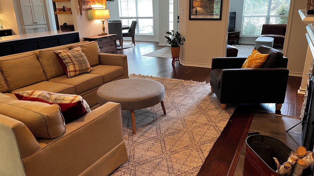 Photo of Livingroom in College Station