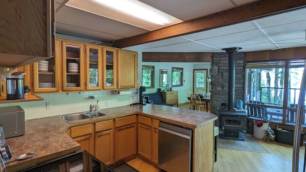 Photo of Kitchen in Marmora and Lake