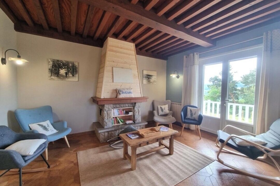 Photo of Livingroom in Saint-Georges-en-Couzan