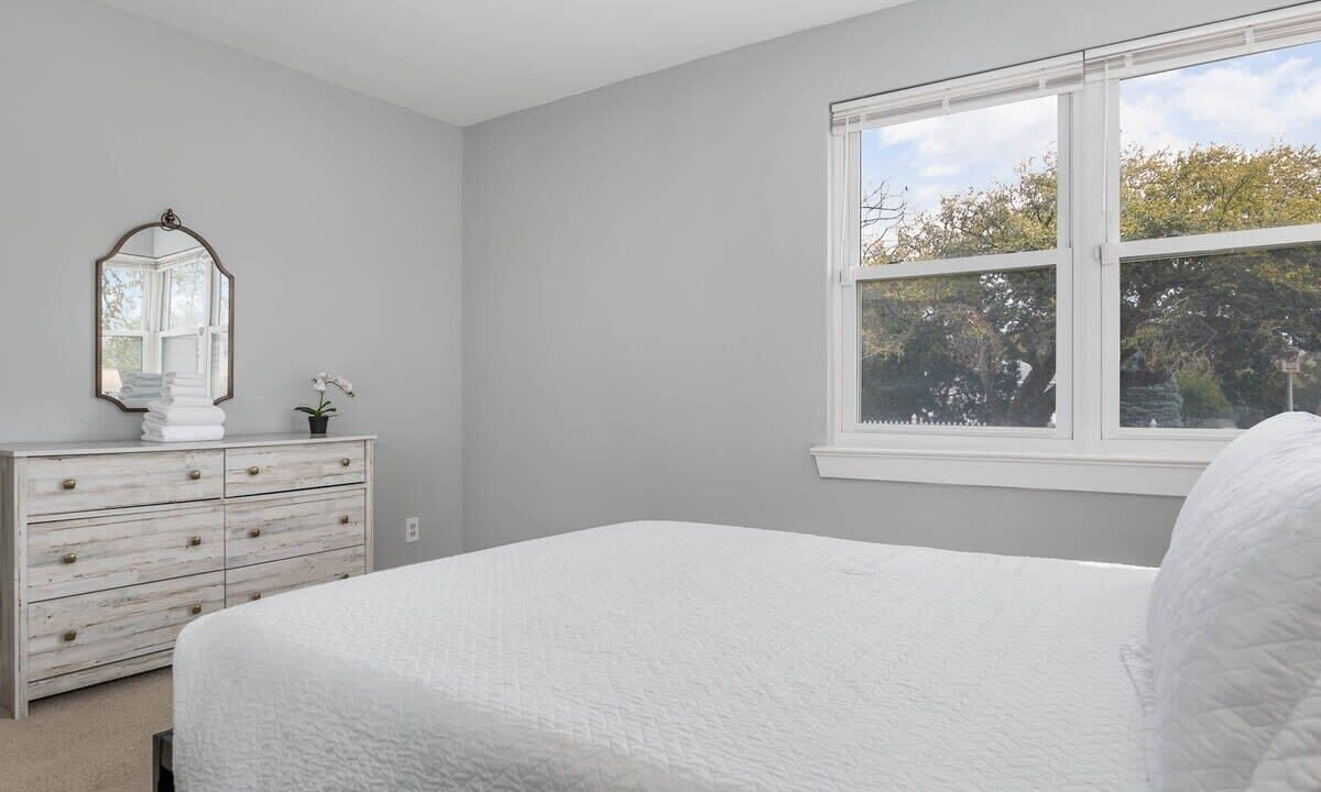 Photo of Others in Cottage Line