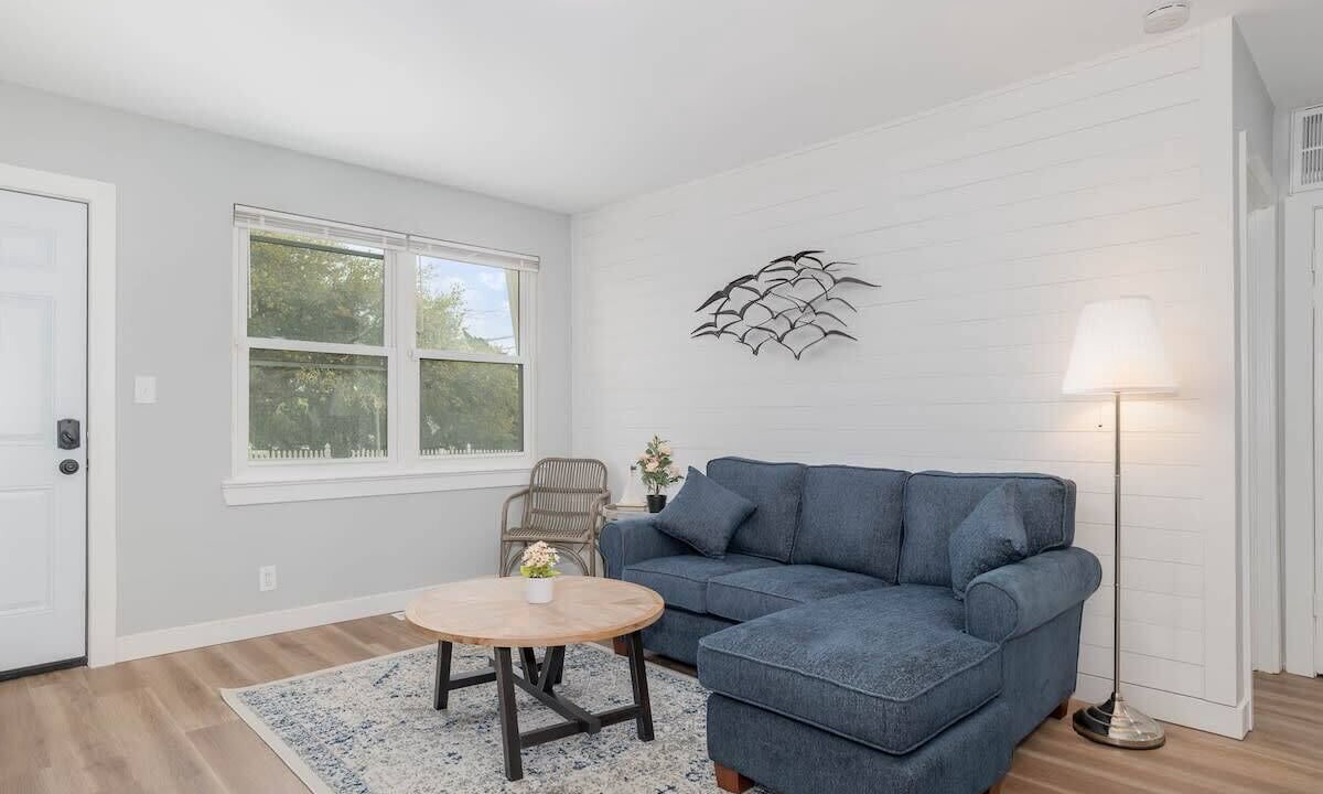 Photo of Others in Cottage Line