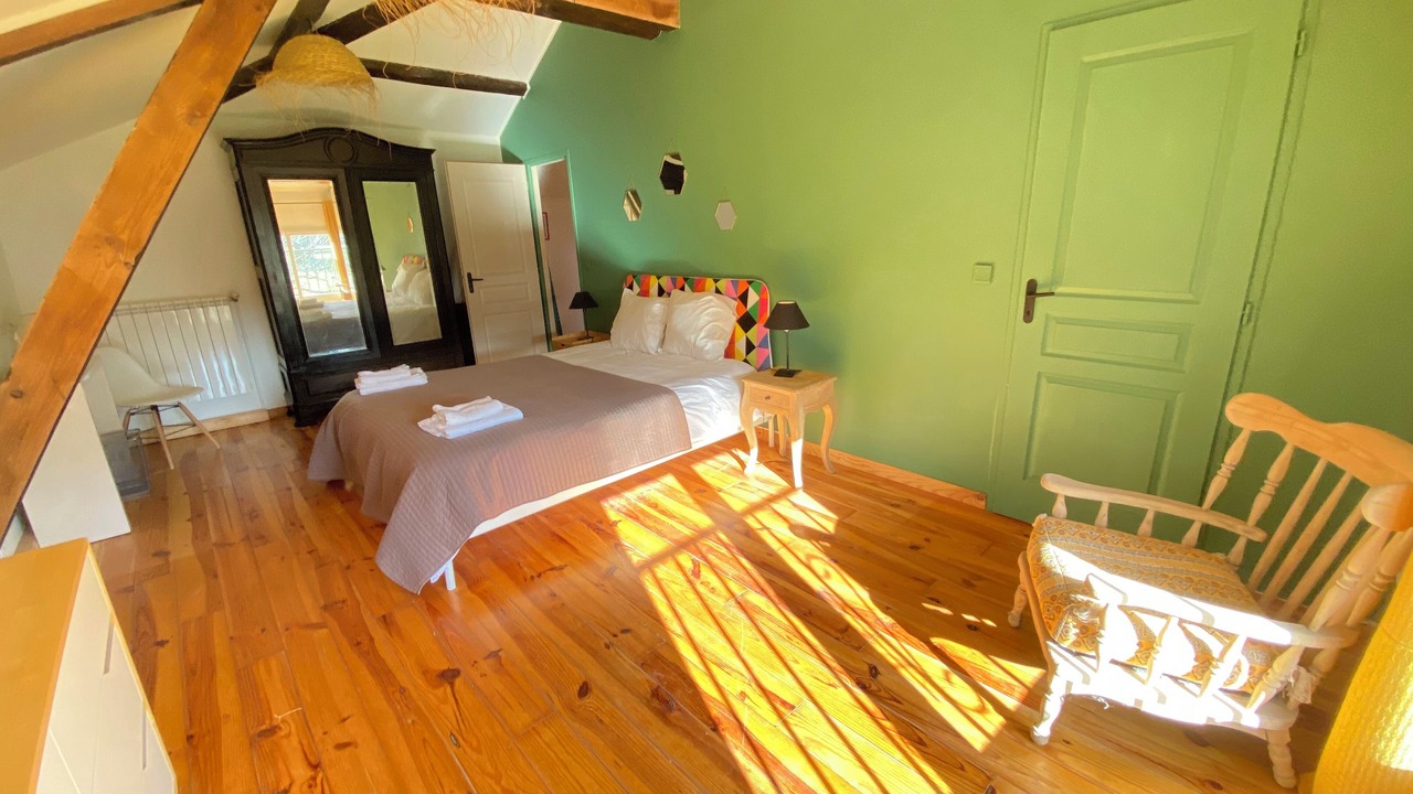 Photo of Others in Lesperon