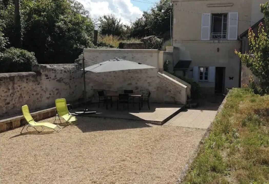 Photo of Outdoor in Chinon