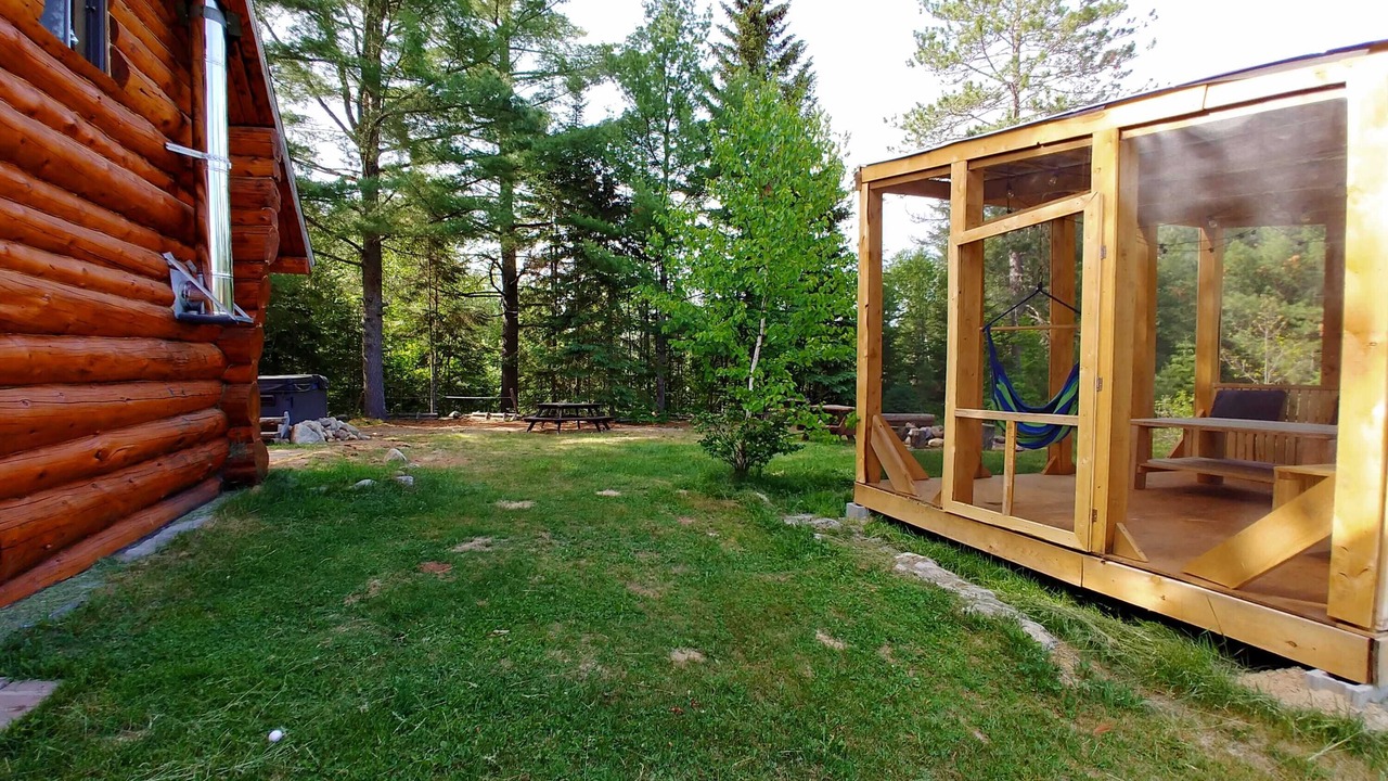 Photo of Outdoor in Notre-Dame-de-la-Merci