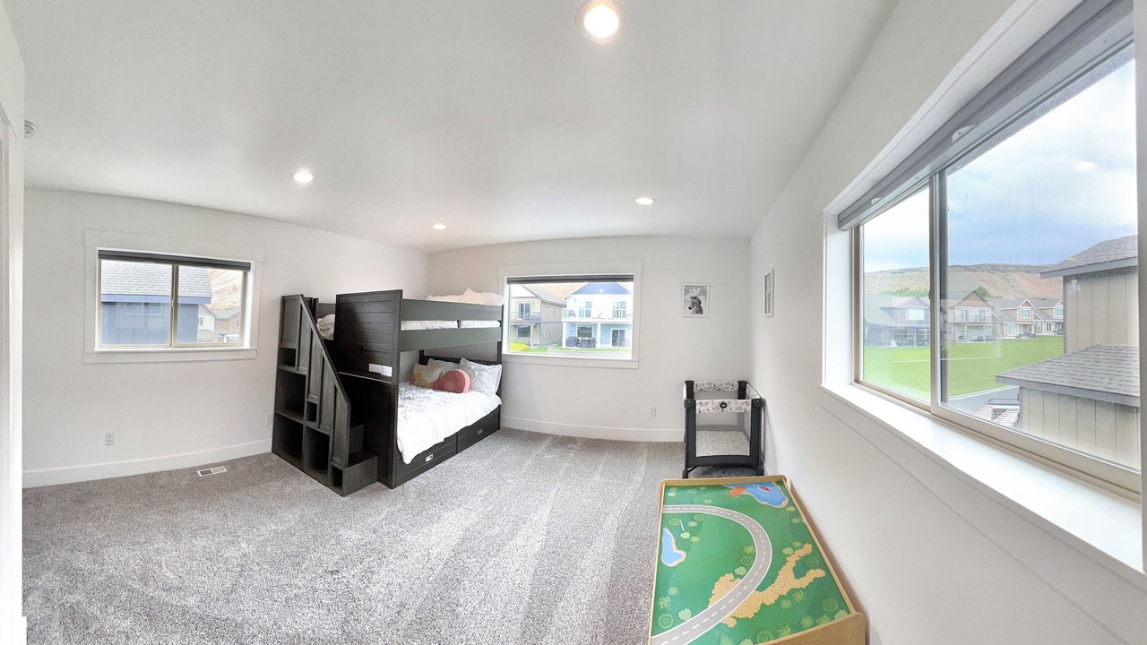 Photo of Others in Quincy