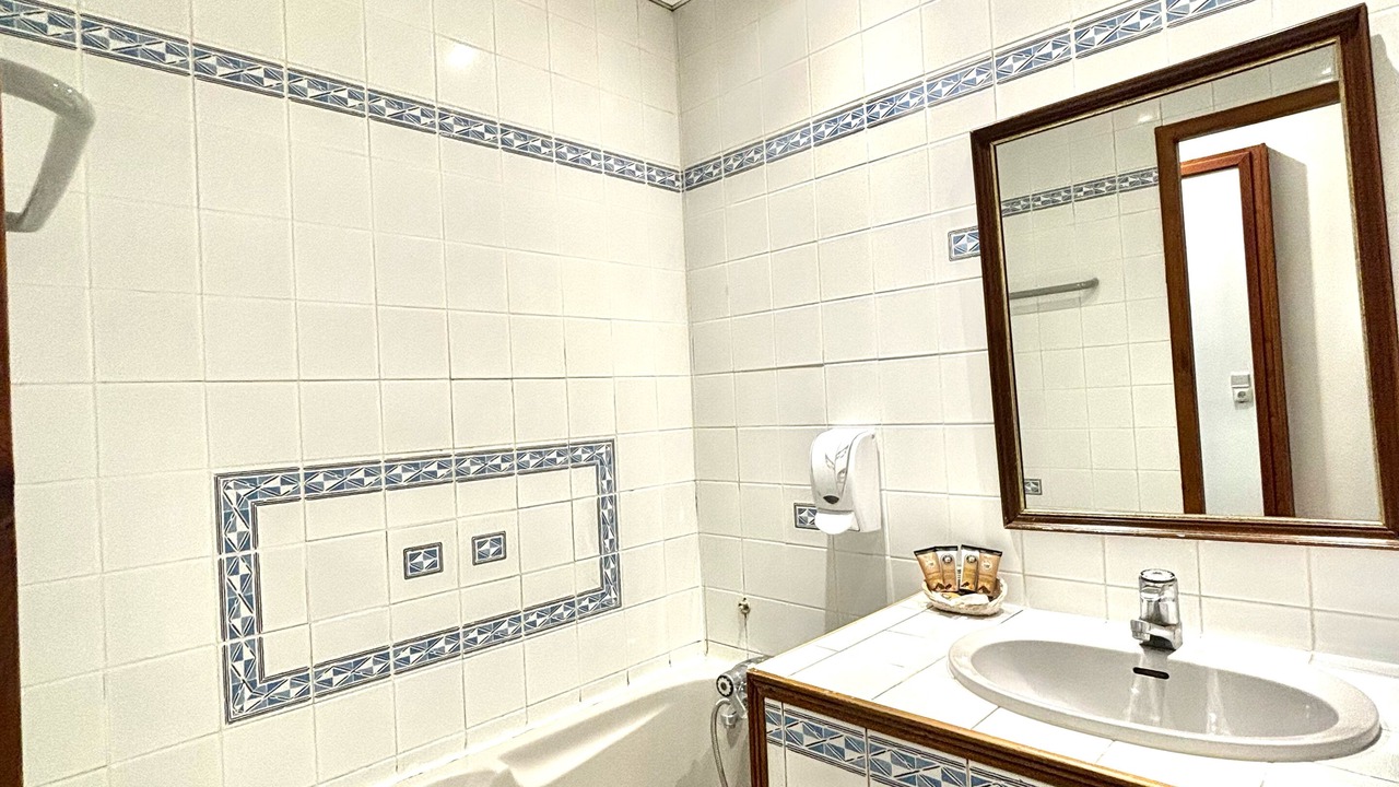 Photo of Bathroom in Albertville