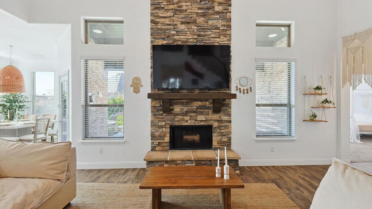 Photo of Livingroom in Waxahachie