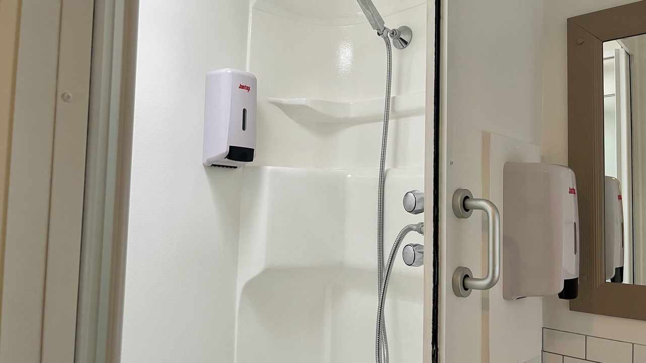 Photo of Bathroom in Hunspow