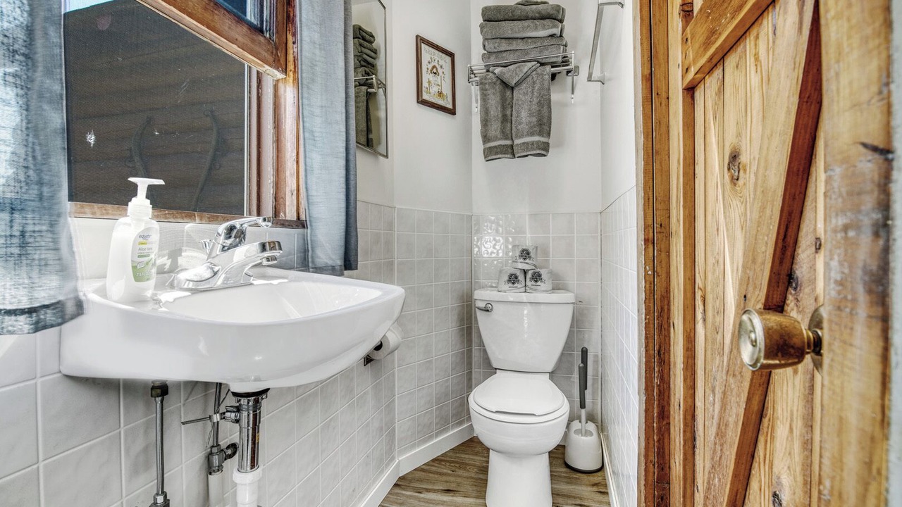 Photo of Bathroom in Loretto