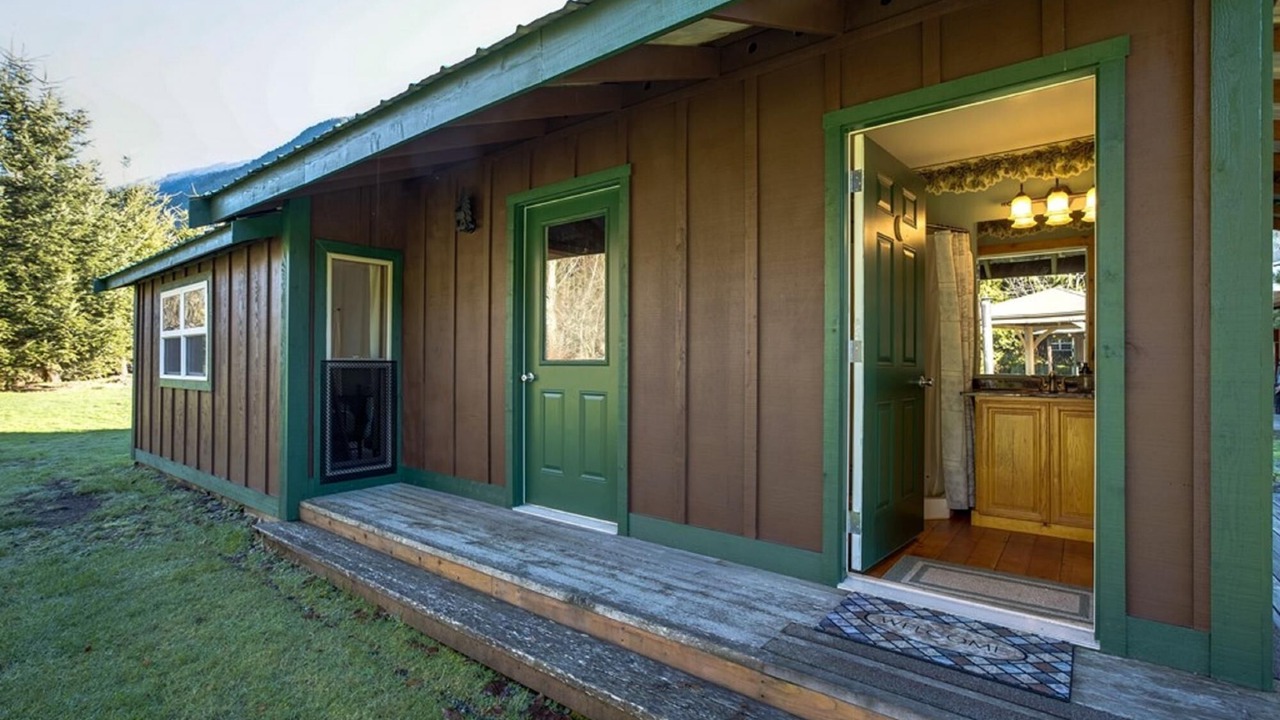 Photo of Outdoor in Maple Falls