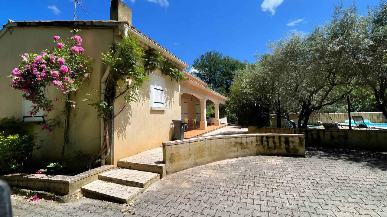 Photo of Outdoor in Saint-Julien-de-Peyrolas
