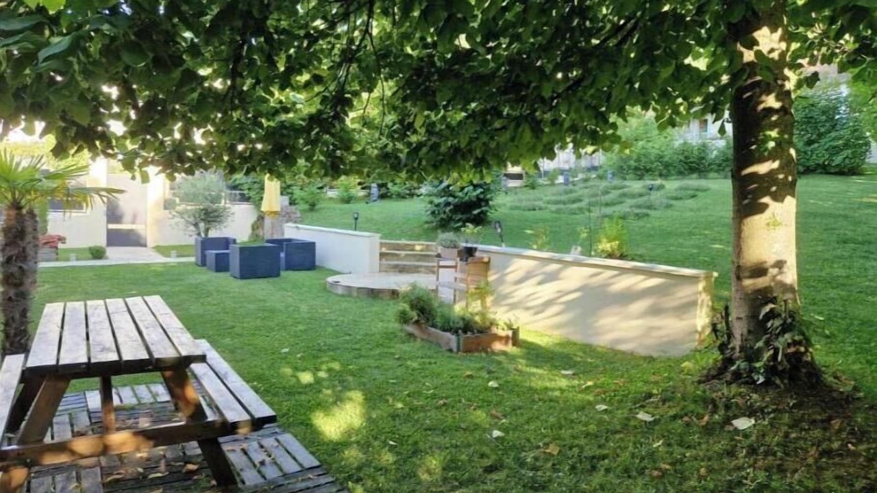 Photo of Outdoor in Bougival