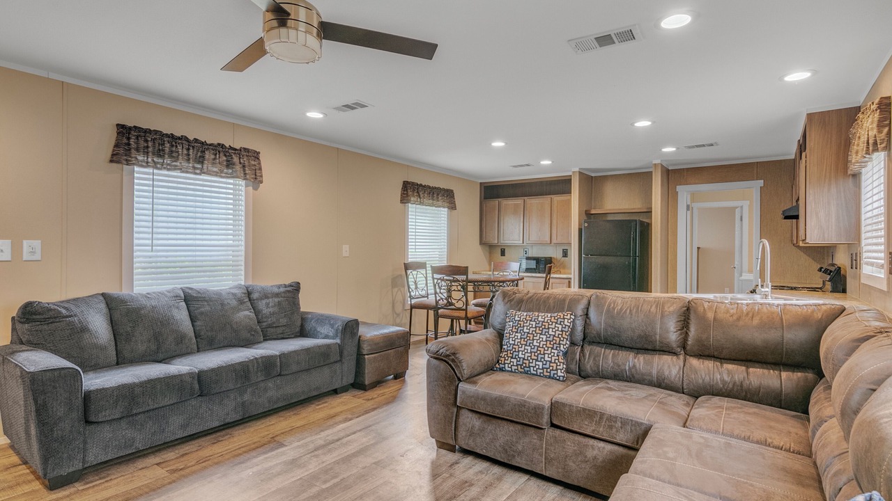 Photo of Livingroom in Jasper