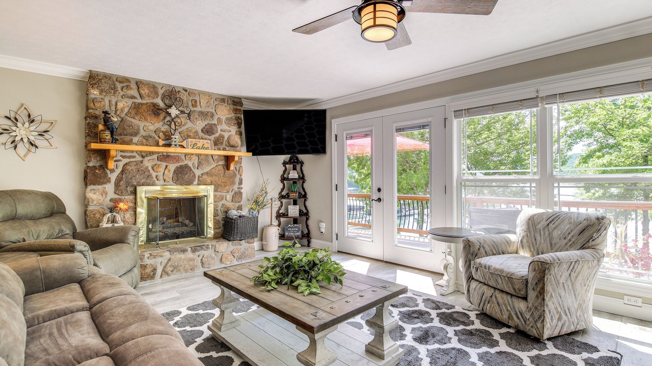 Photo of Livingroom in Tazewell