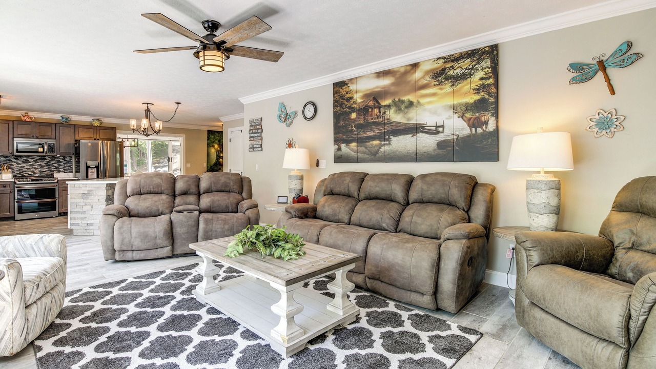 Photo of Livingroom in Tazewell