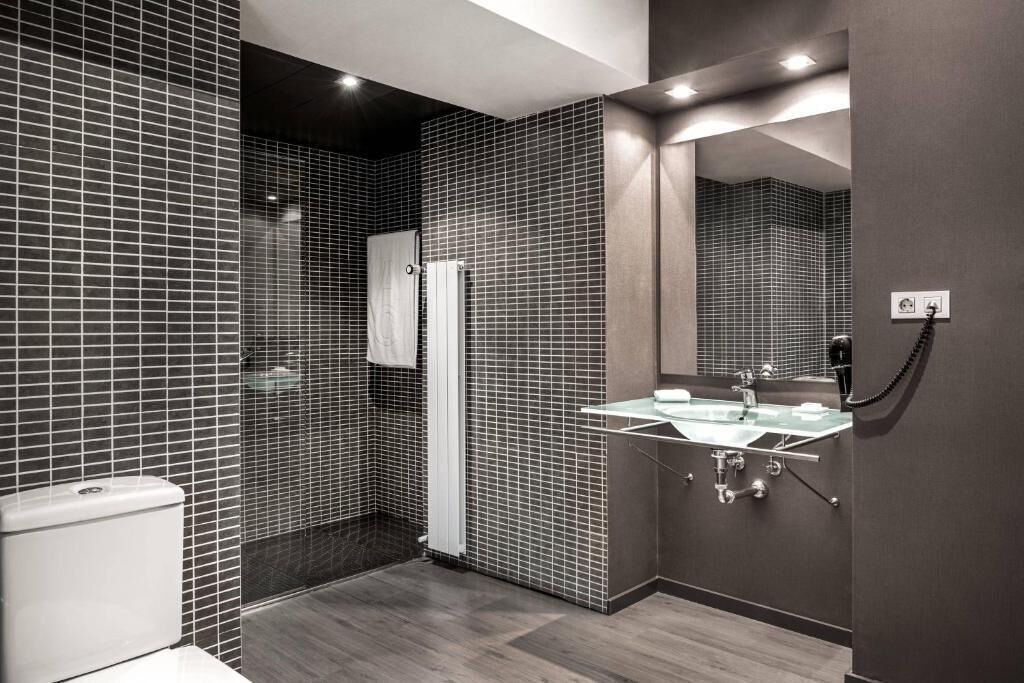 Photo of Bathroom in Txagorritxu