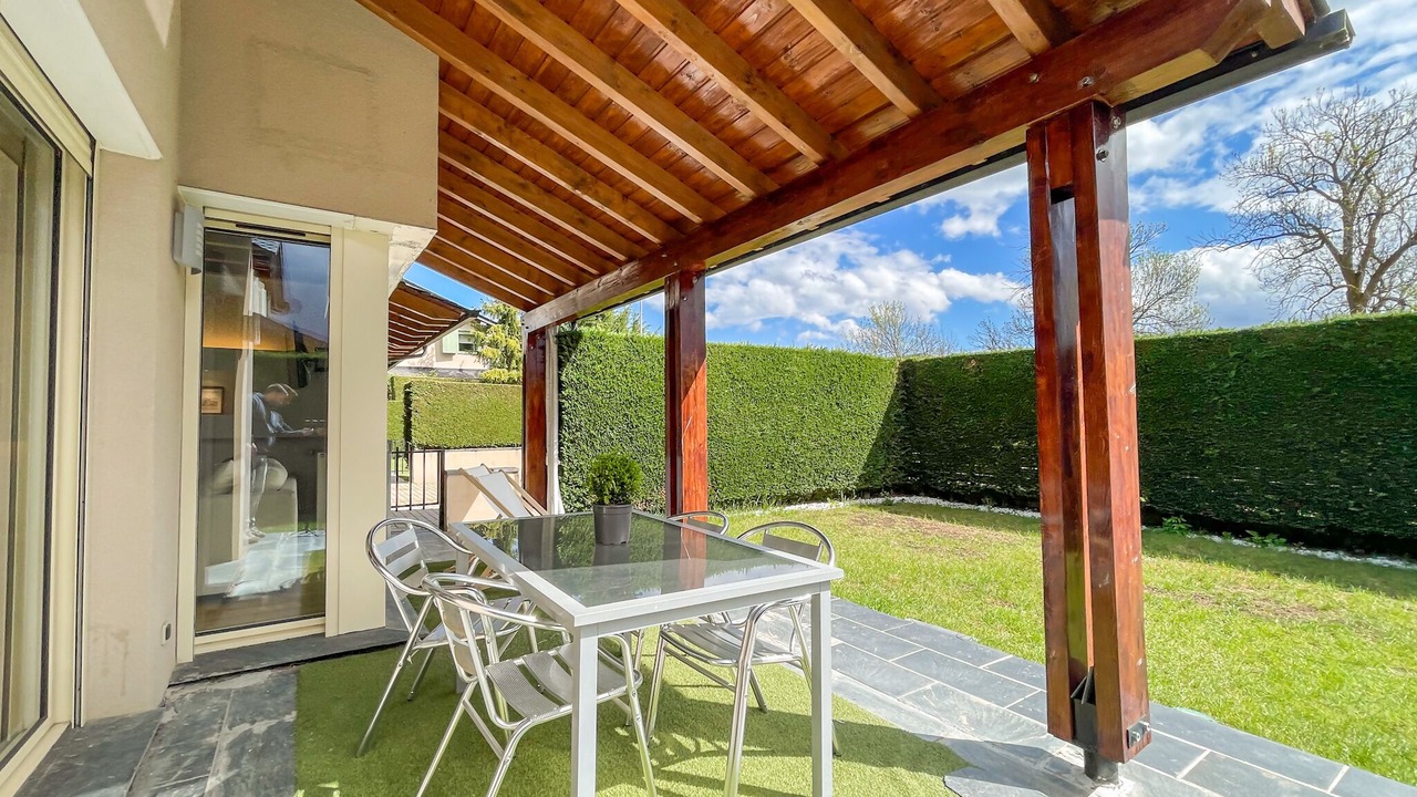 Photo of Patio Balcony in Bourg-Madame