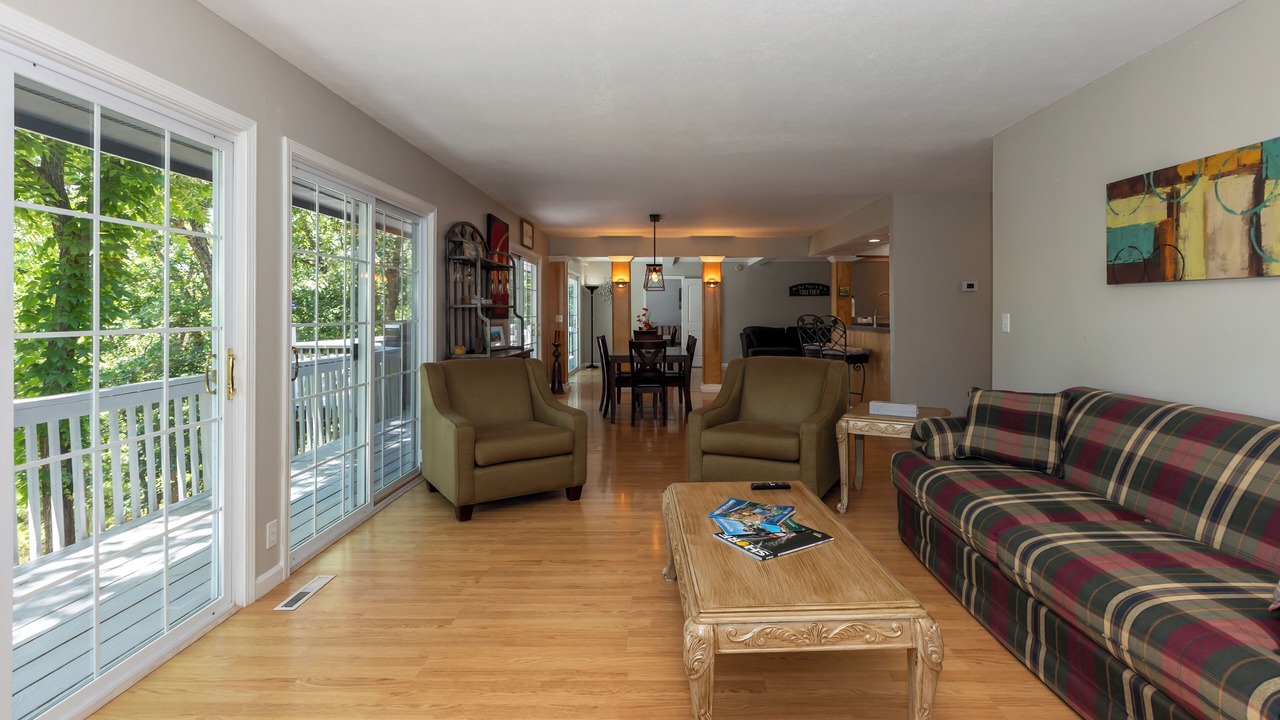 Photo of Livingroom in Camdenton