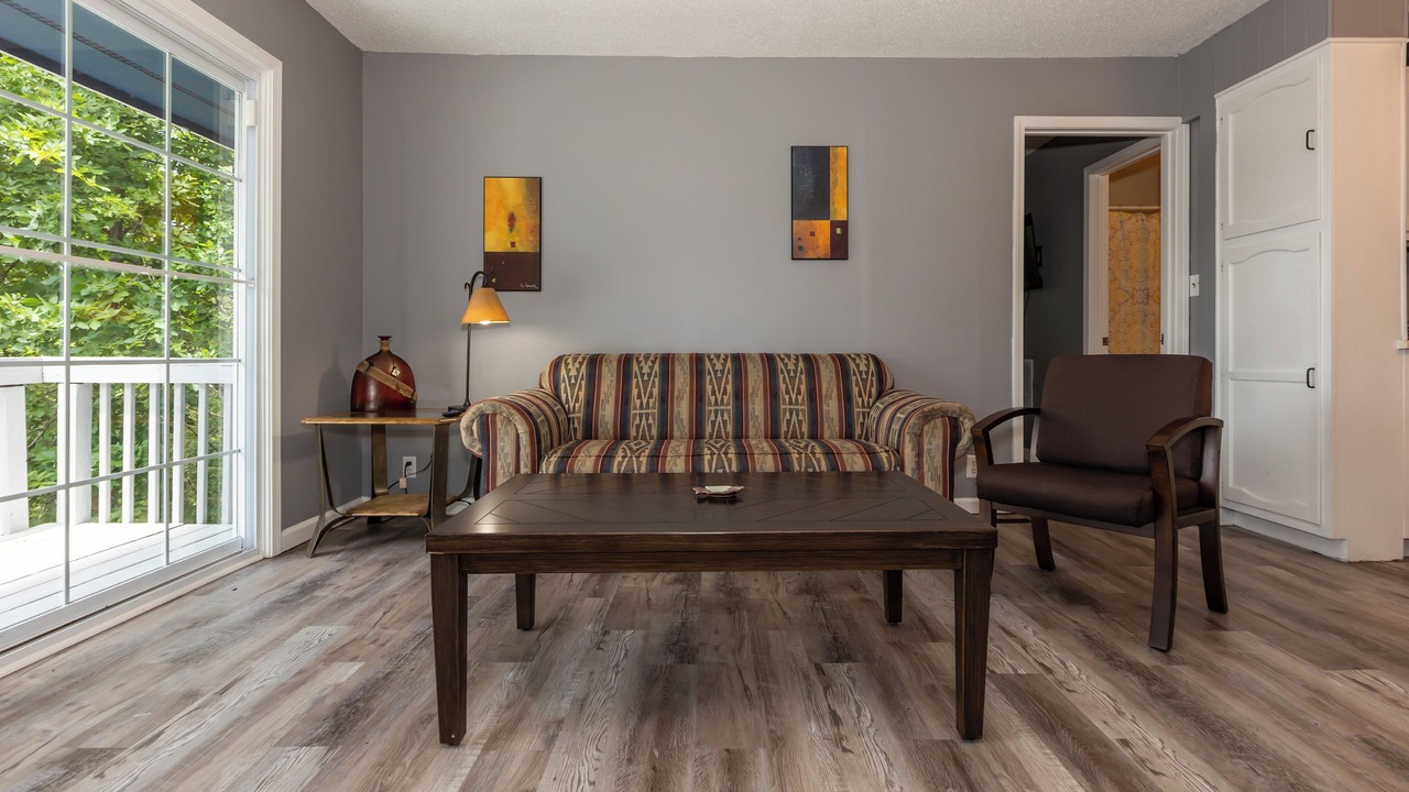 Photo of Livingroom in Camdenton