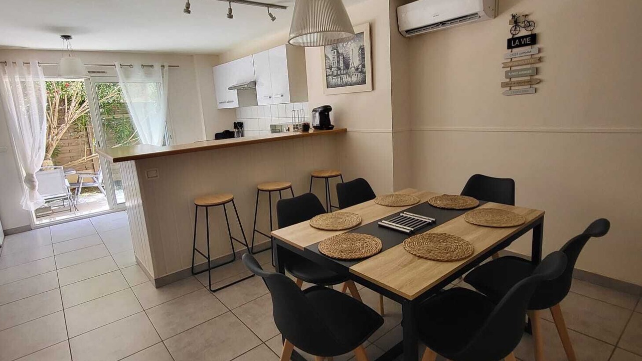 Photo of Others in Mas Guerido