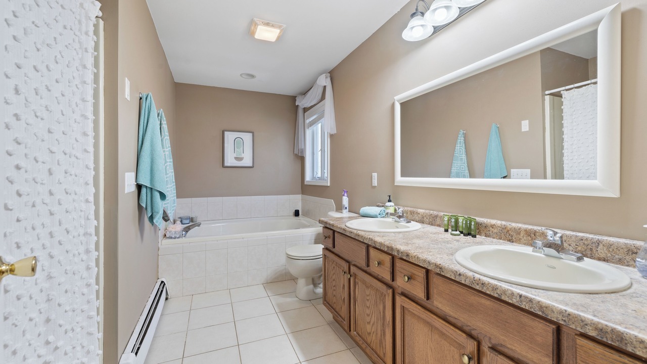 Photo of Others in Monroe