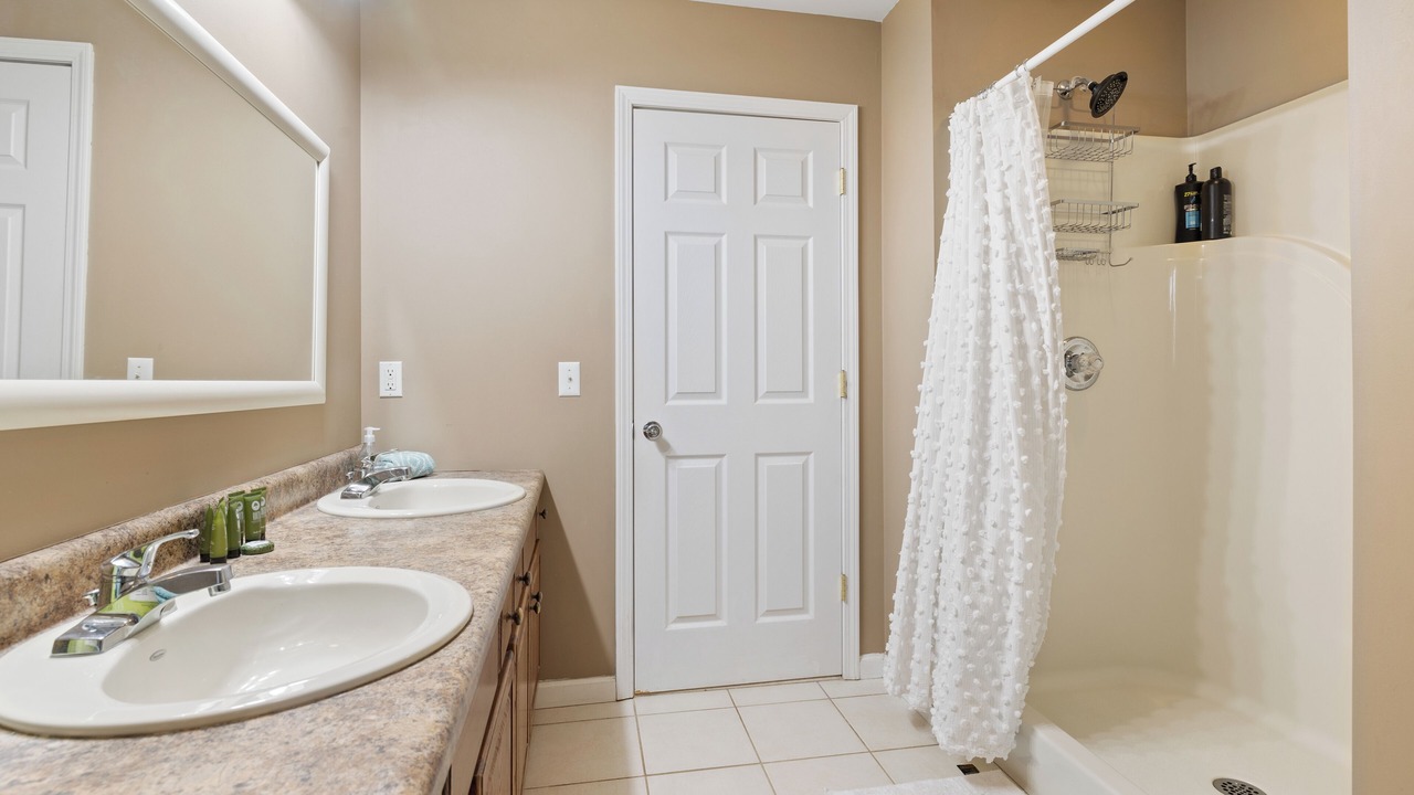 Photo of Others in Monroe