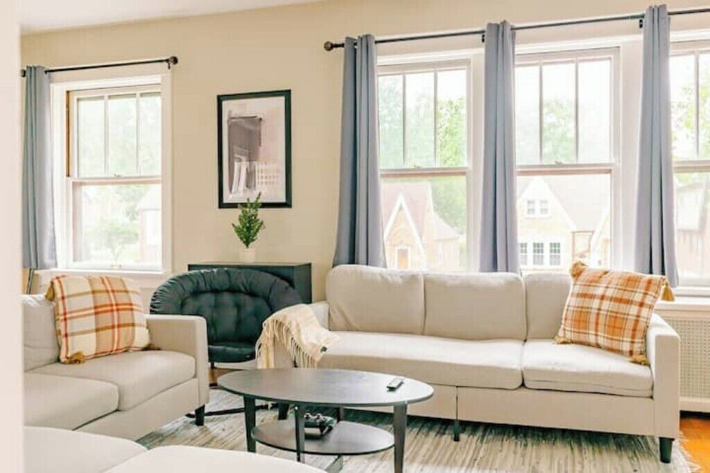 Photo of Livingroom in Richmond Heights