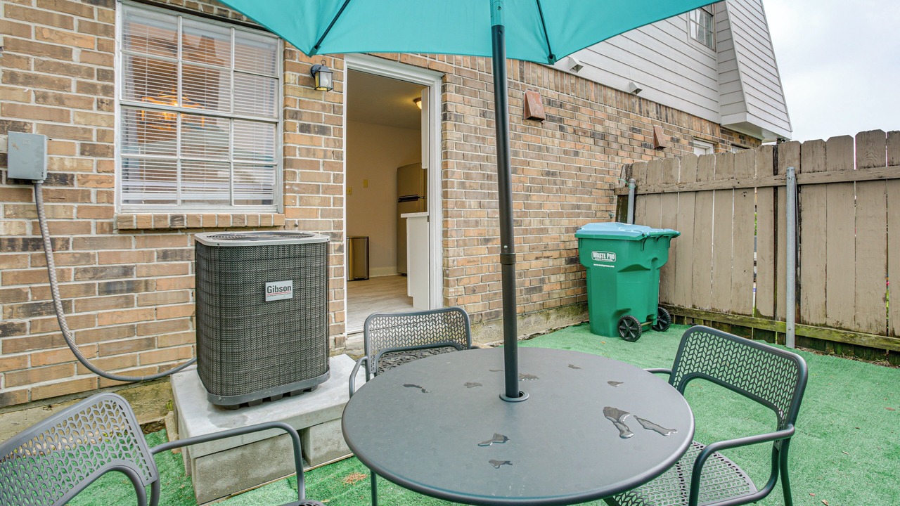 Photo of Outdoor in Kenner - Louis Armstrong International Airport