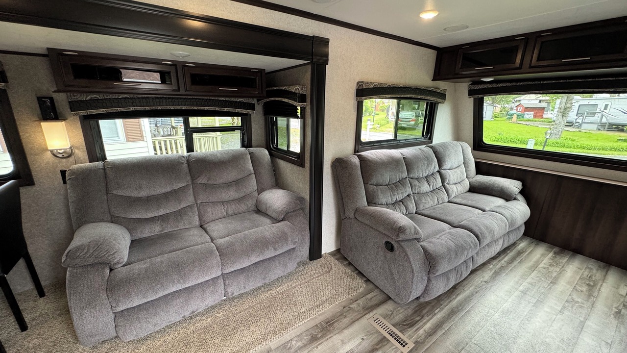 Photo of Livingroom in Clarksville