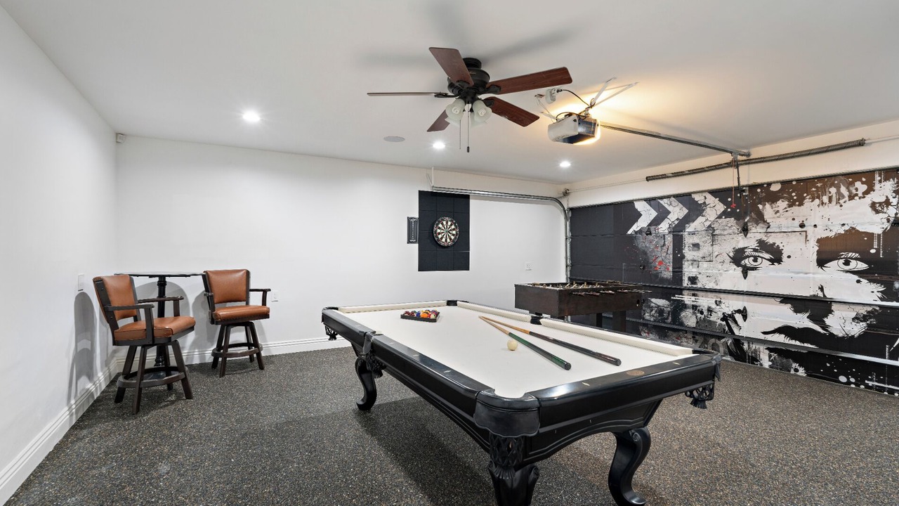 Photo of Bedroom in Beverly Glen