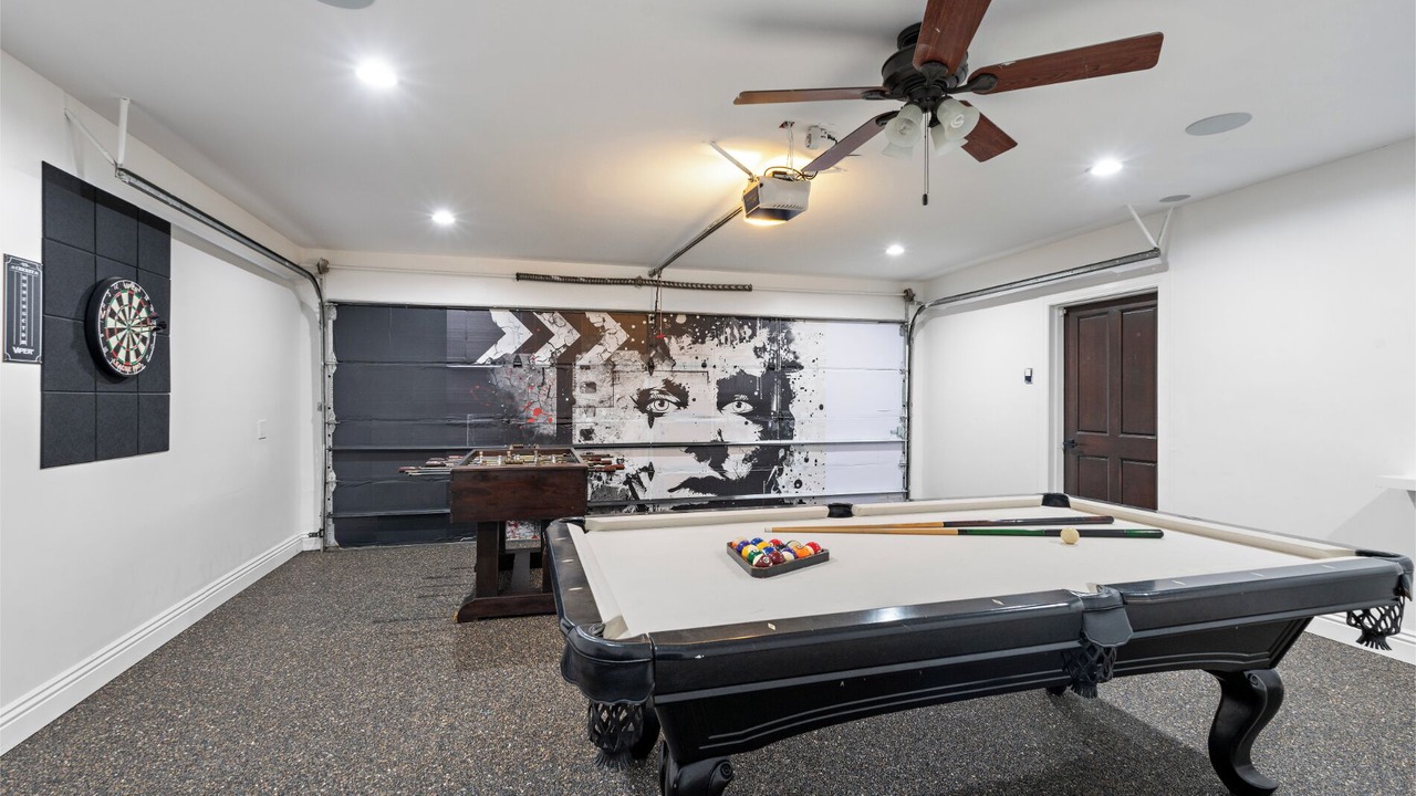 Photo of Bedroom in Beverly Glen