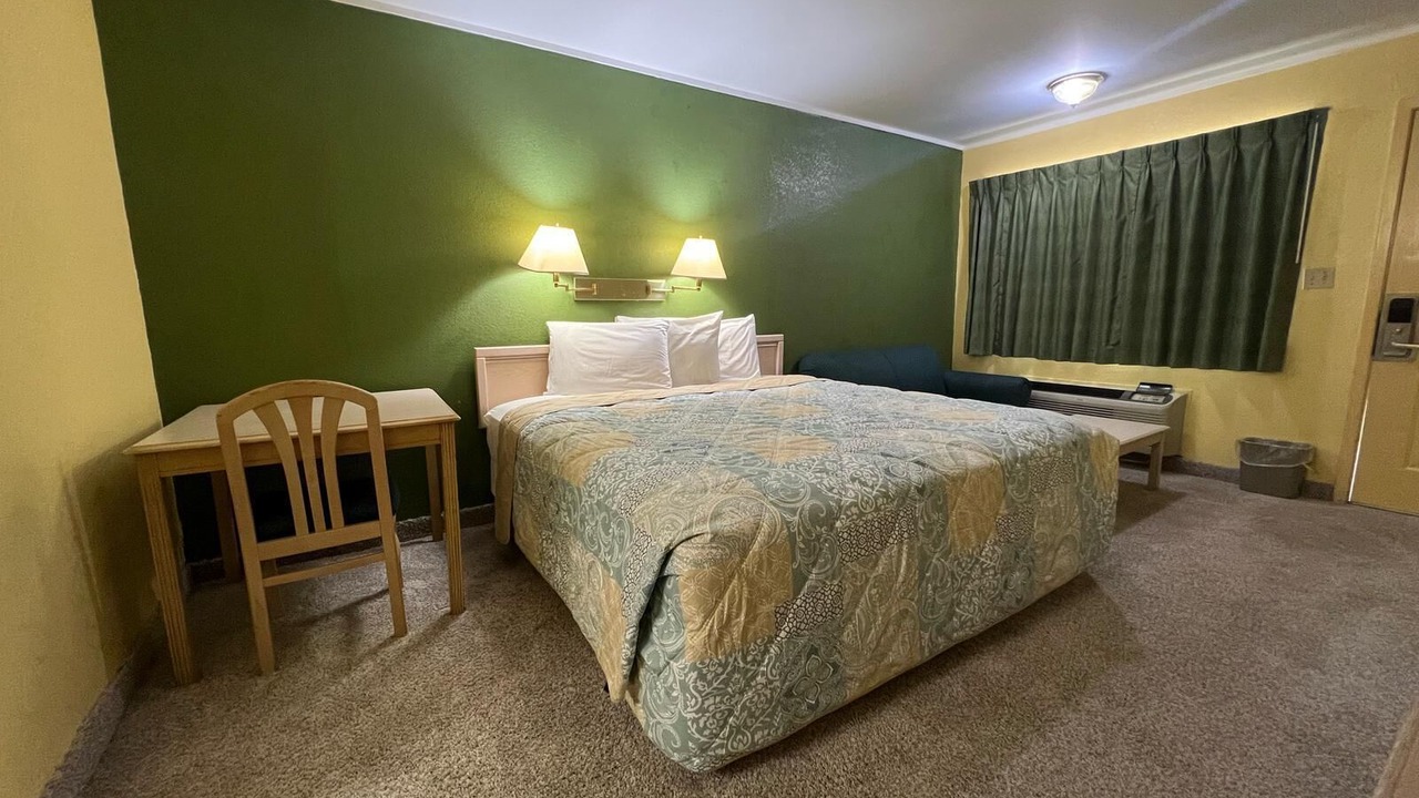 Photo of Bedroom in Cuero