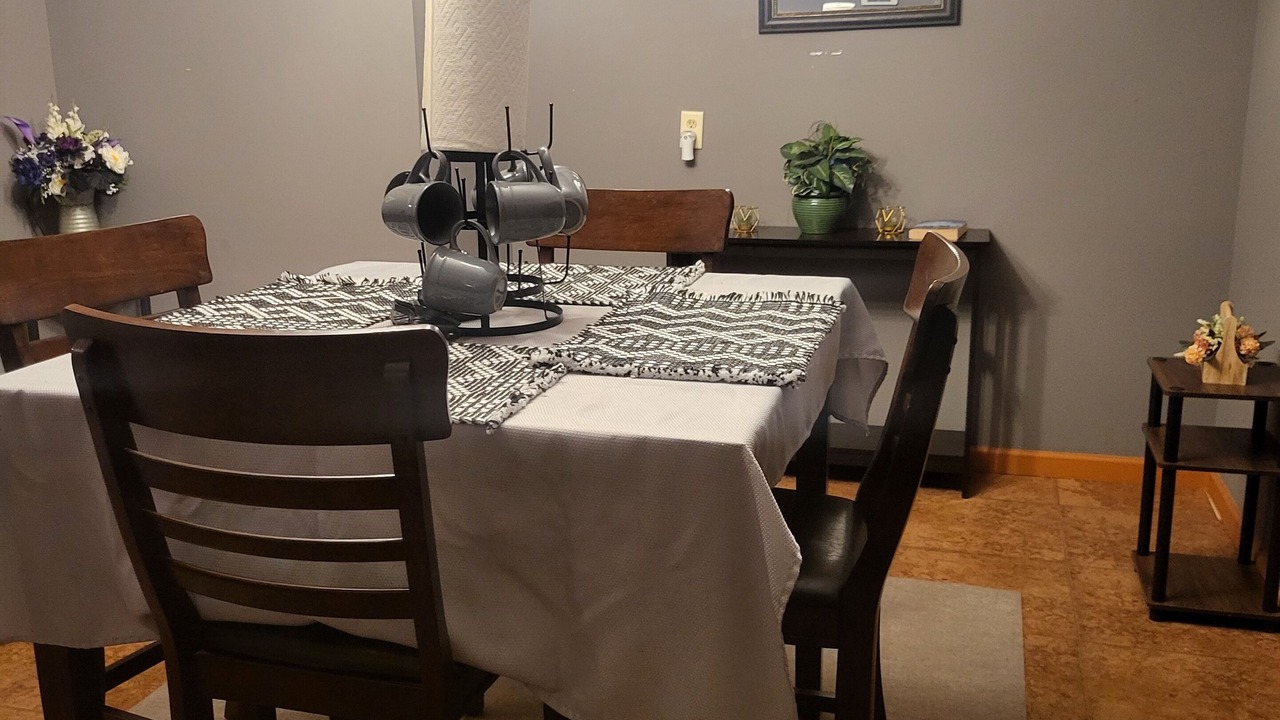 Photo of Others in Helena