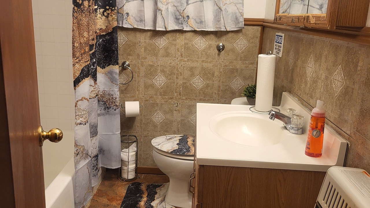 Photo of Others in Helena