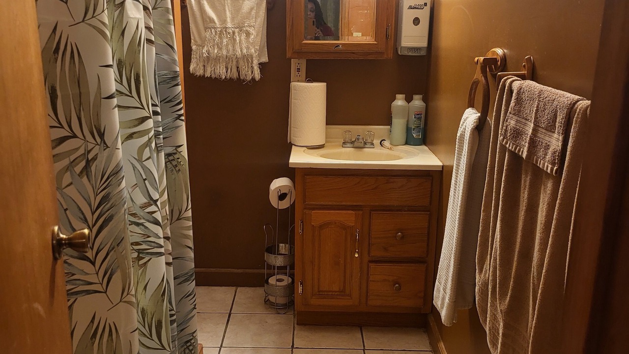 Photo of Others in Helena