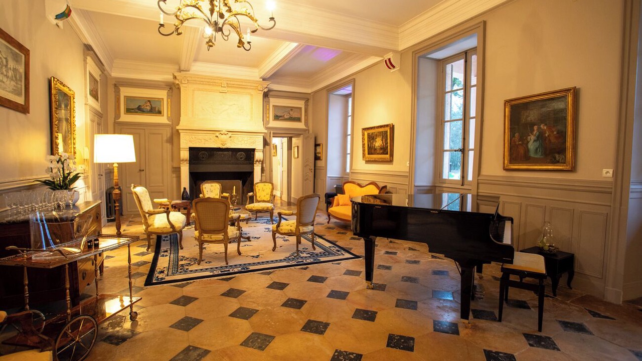 Photo of Others in Quincey